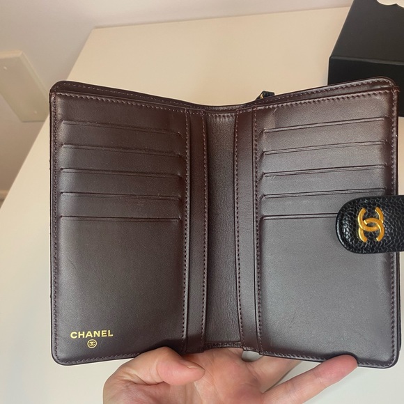 SOLD❌ Authentic Chanel Medium French Wallet - Picture 7 of 9